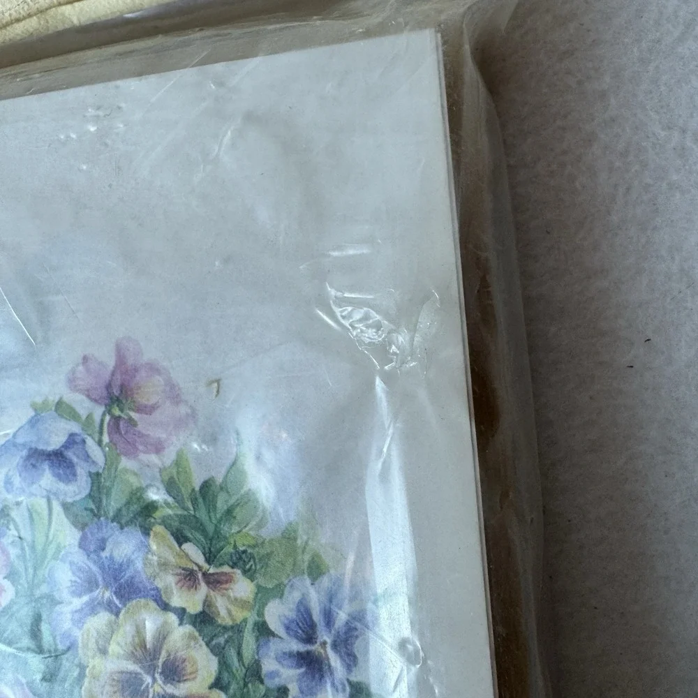 Carolyn's Crafts 3D Picture Kit #121 Wood Decopauge 2 prints Plaque Hanger Pansy